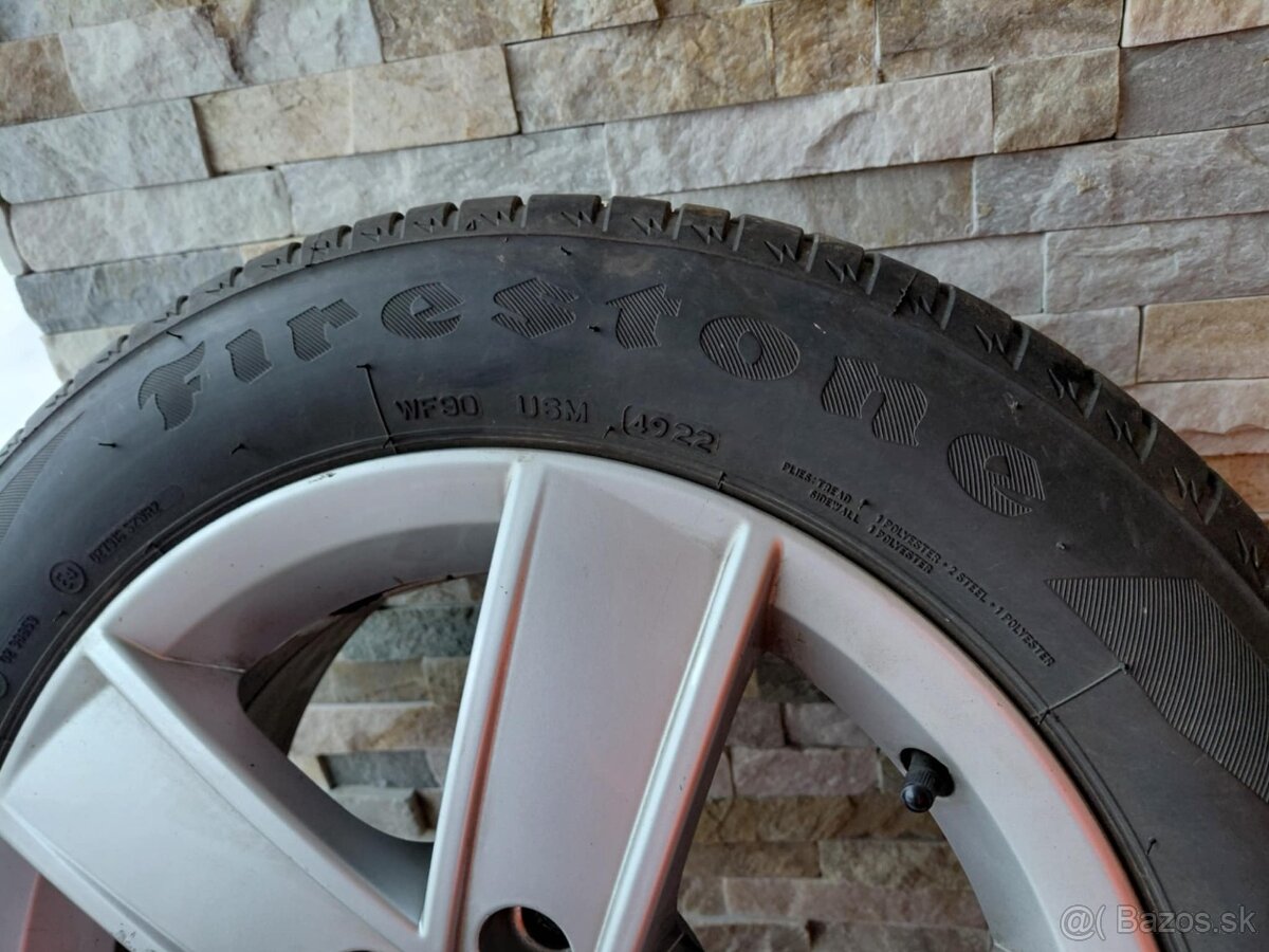 Pneumatiky 185/60R15 disky, škoda rapid - 2