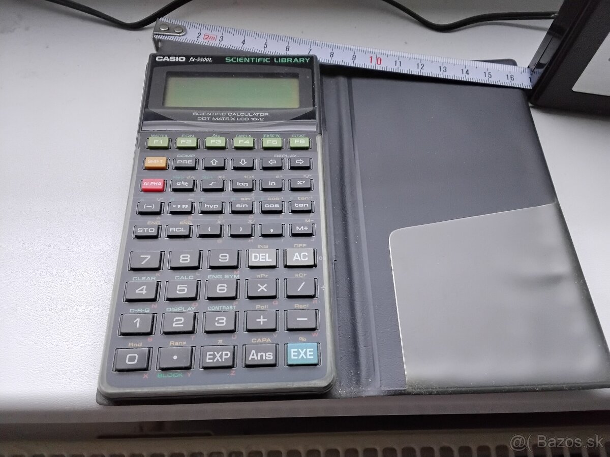 Vedecka kalkulacka CASIO - 2