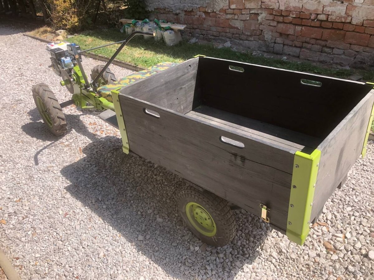 Malotraktor domácej výroby. - 2