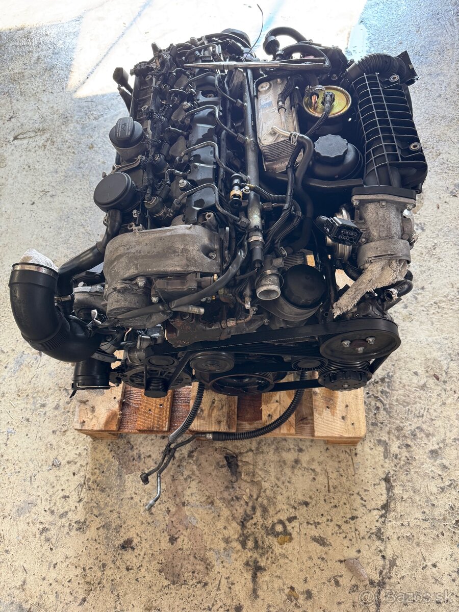 Motor Mercedes Benz 270 CDI 612 - 2