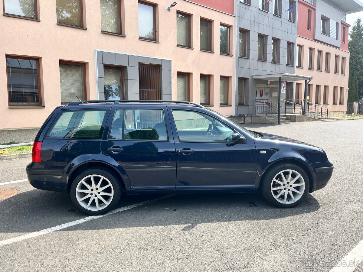 Volkswagen Golf - 2
