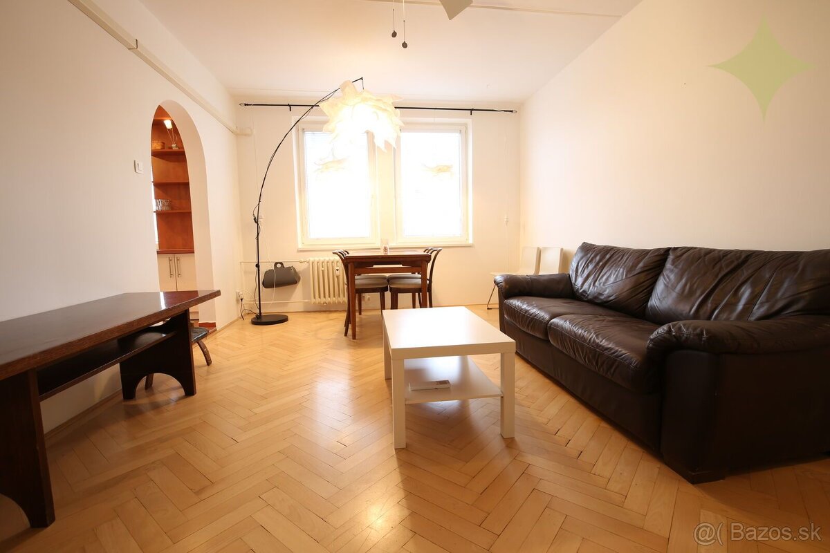 Na prenájom 3-izbový byt na „Račku“ - 2