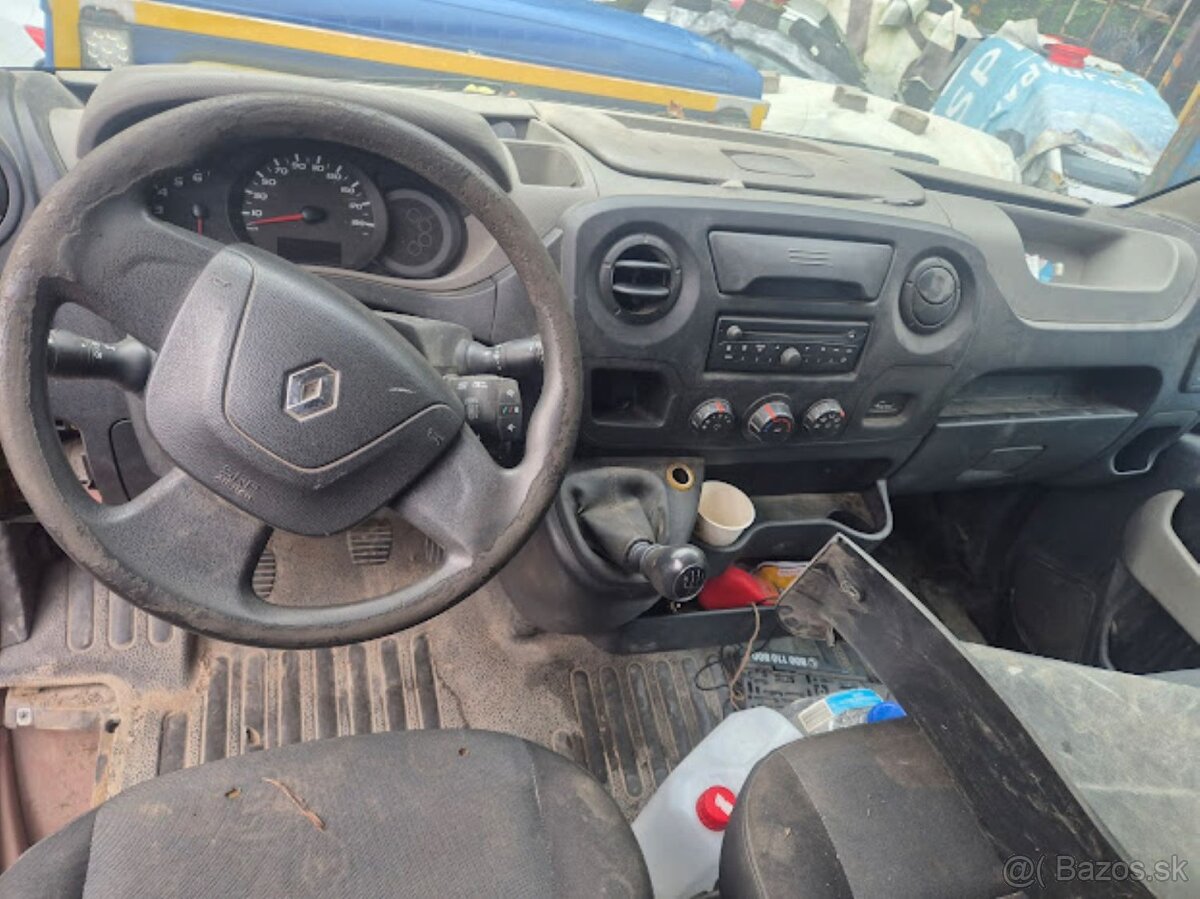 RENAULT MASTER + ZAHRÁDKA - NÁHRADNÍ DÍLY Z VOZU - 2