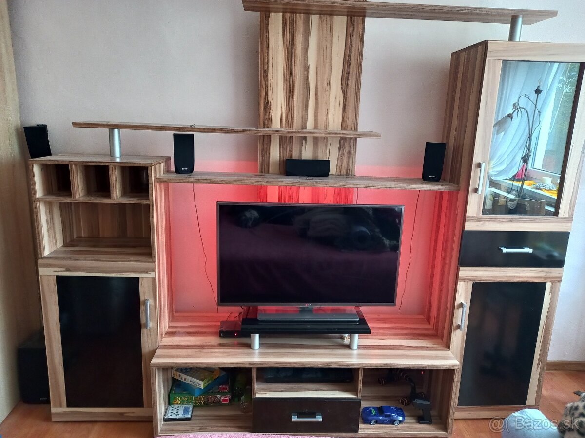 Obyvacia stena + konferecny stôl - 2