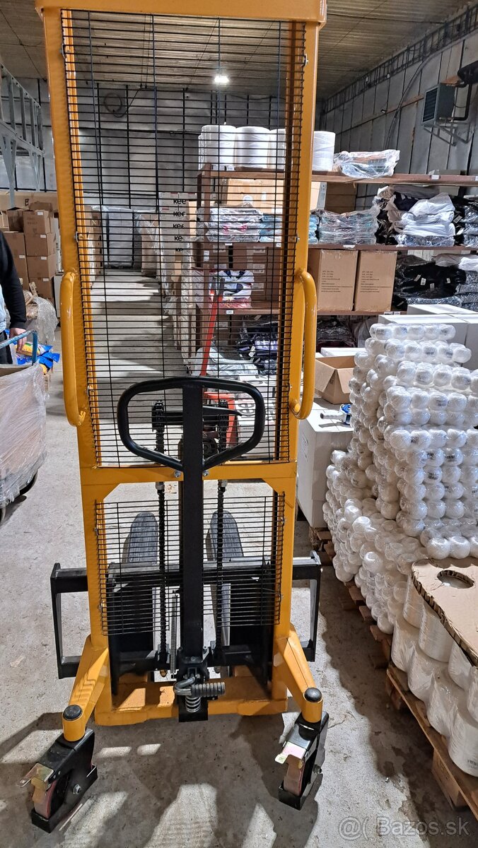 Vysokozdvižný vozík WRHS 2016 - 2