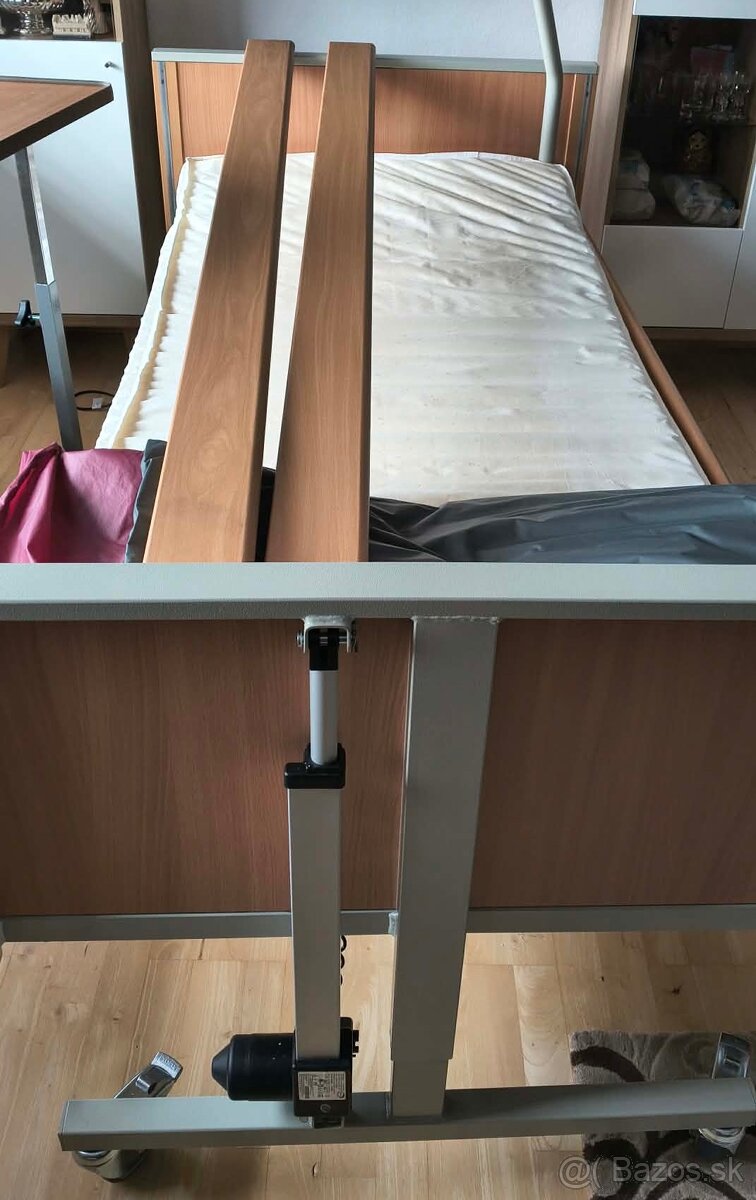 Polohovateľná elektrická posteľ - 2
