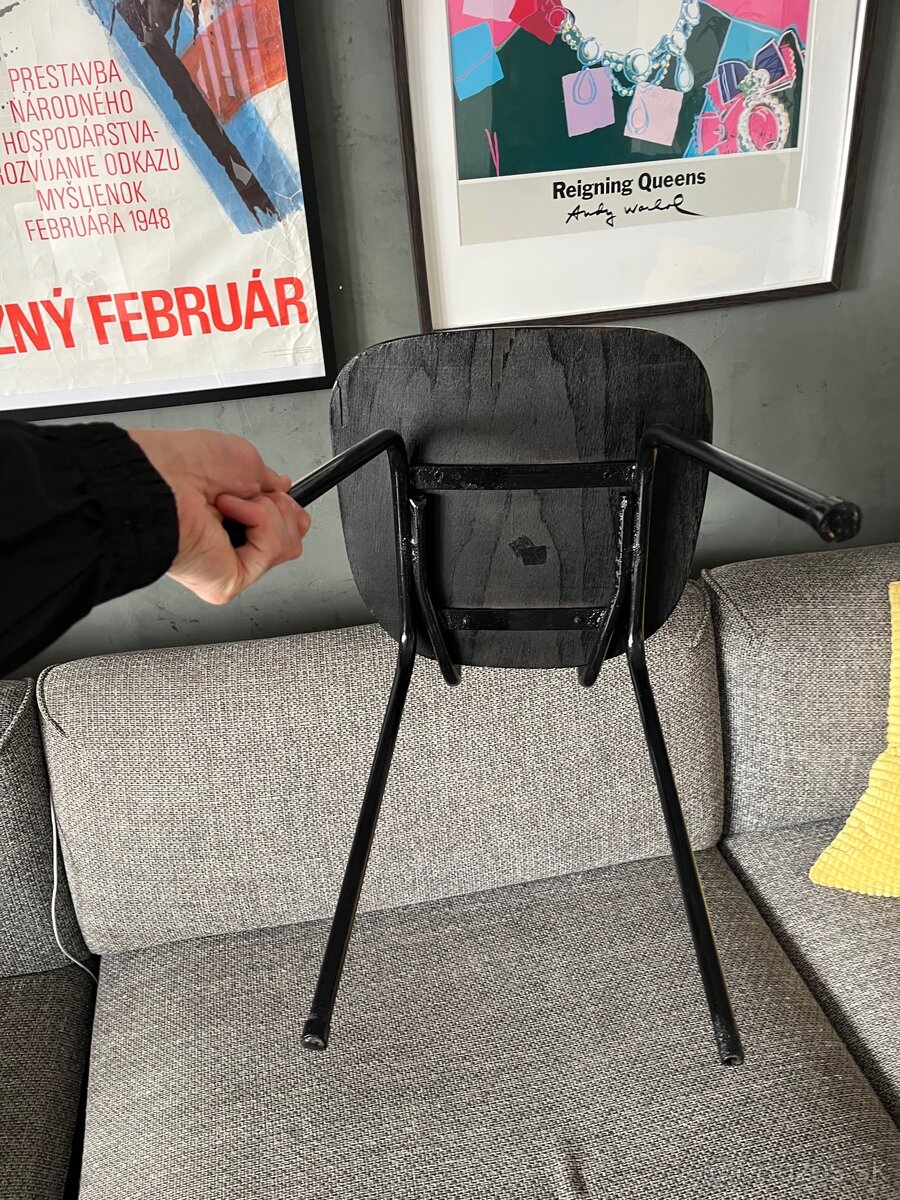 Jedálenská industriálna stolička - 2