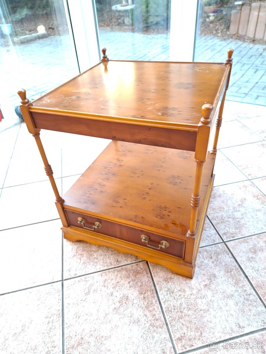 Empirový stolík - 2