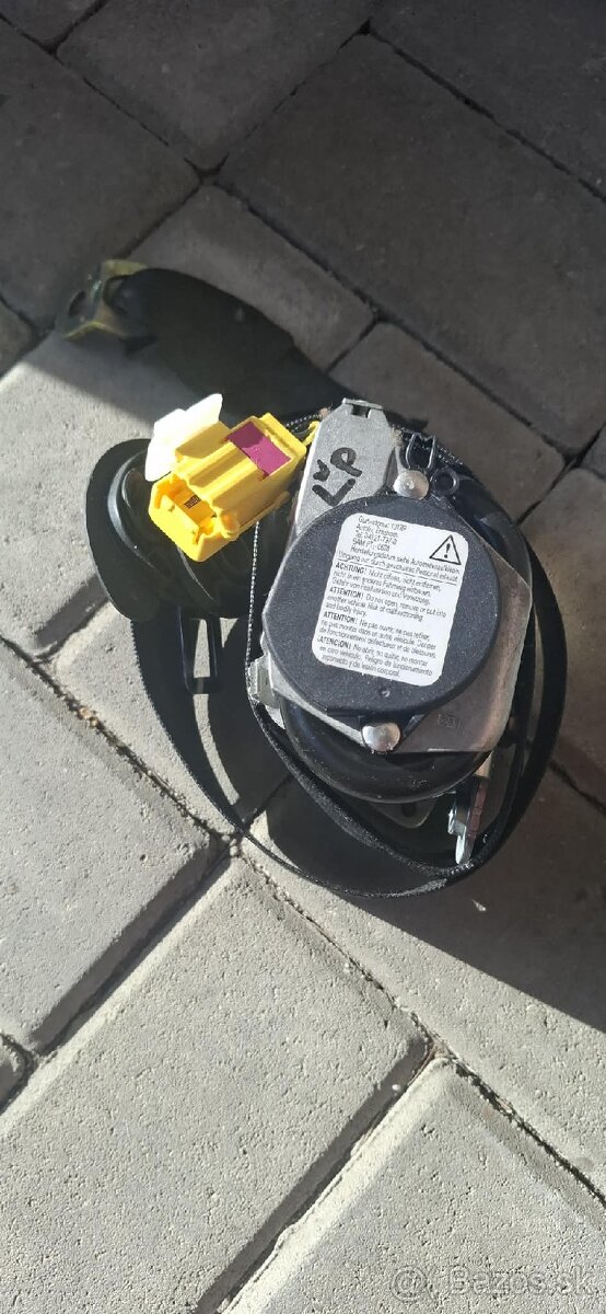 Bezpečnostné pásy Volkswagen Golf 5 - 2