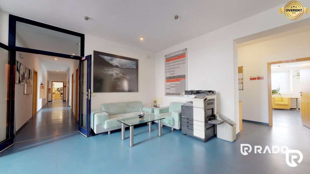 RADO | Prenájom 25,20 m² kancelárie | ul. Radlinskeho |Piešta - View 2