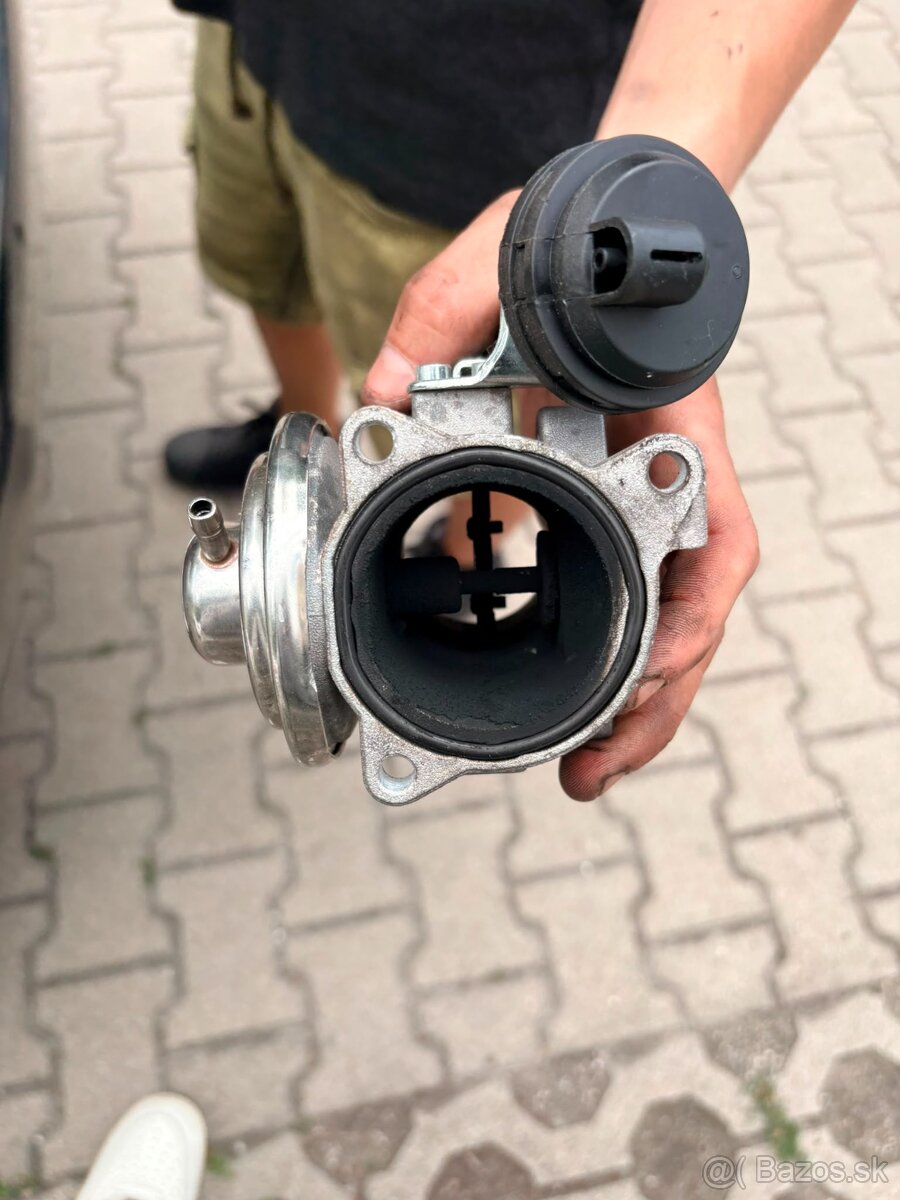 EGR ventil+ klapka 1.9tdi 66KW AGR - 2