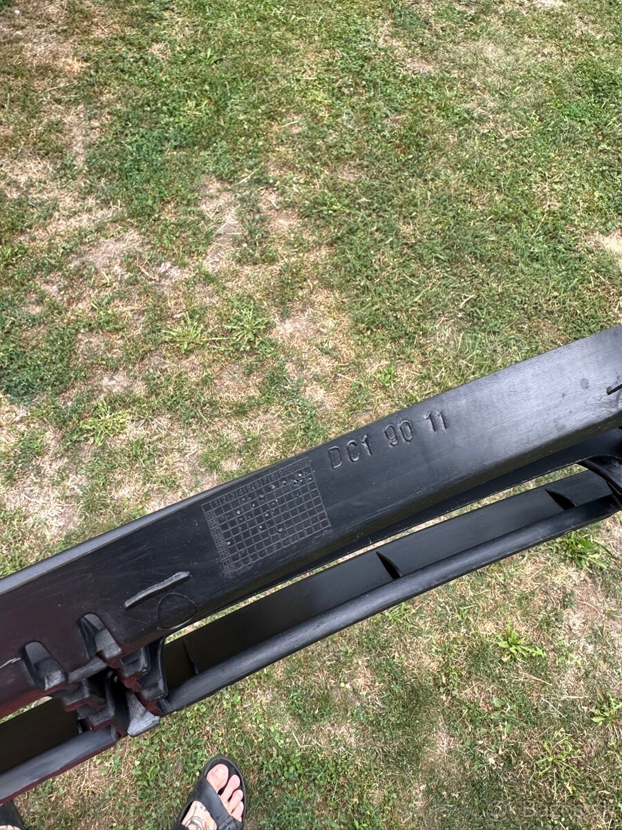 BMW E46 mriežka nárazkíka - 2