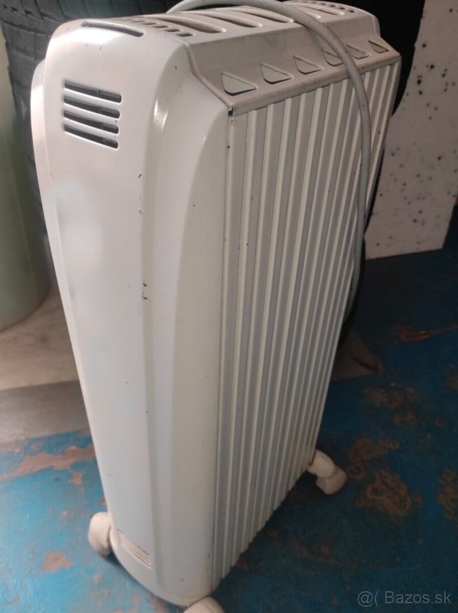 Elektrický olejový ohrievač DeLonghi - 2