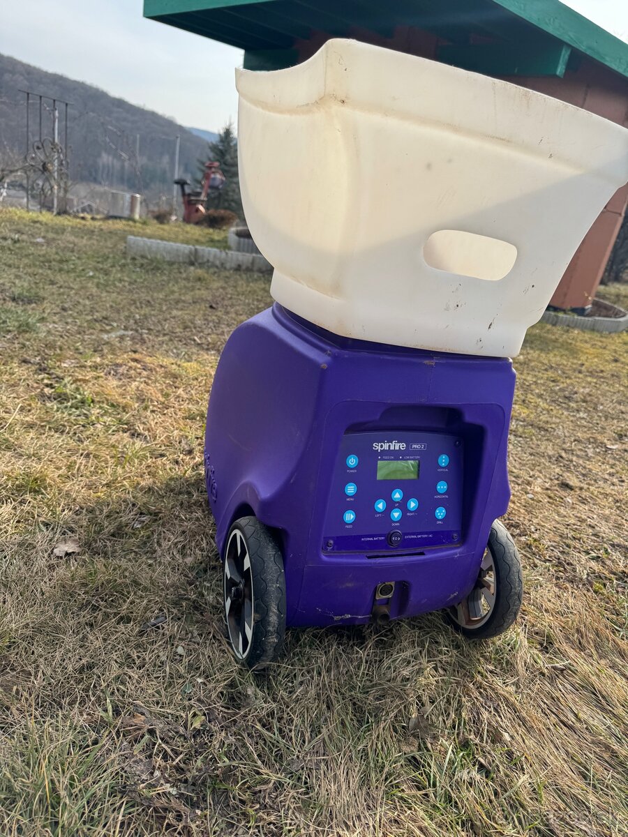 Na predaj tenisový nahrávací stroj Pro 2 Internal 🎾 - 2