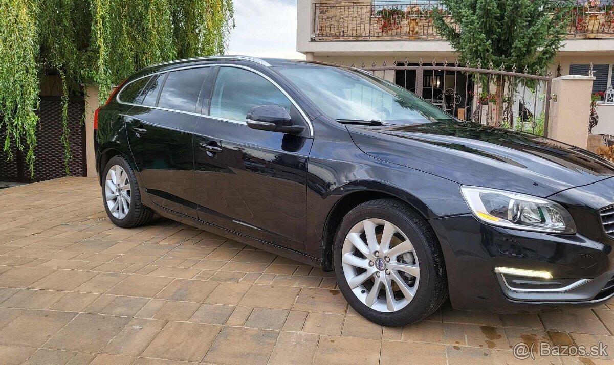 VOLVO V60 D4 - Automat Summum - 2