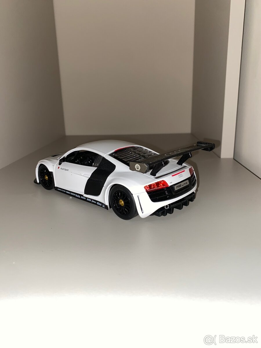 Predám modely aut 1:24 - 2