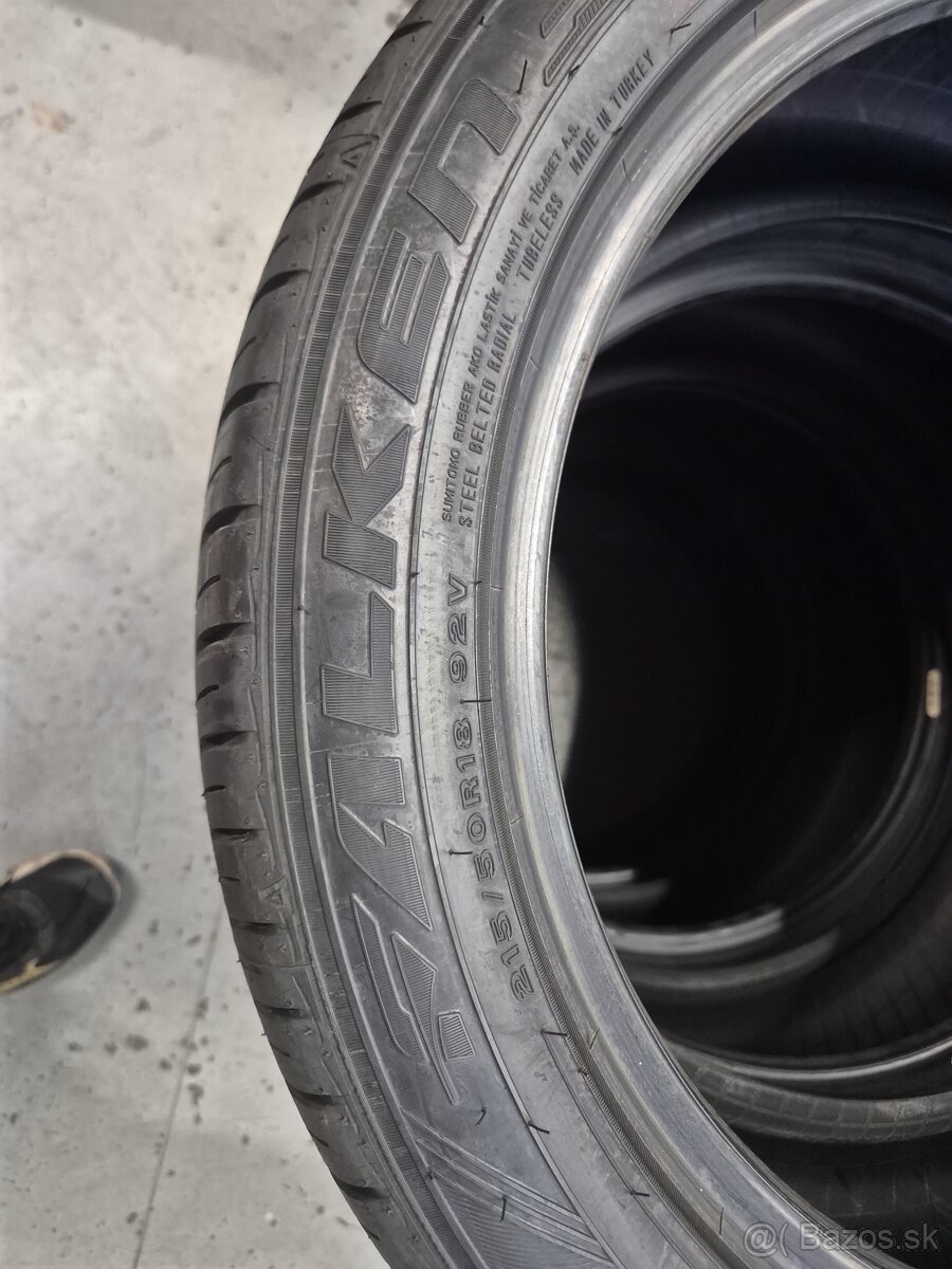 Falken 215/50r18 - 2