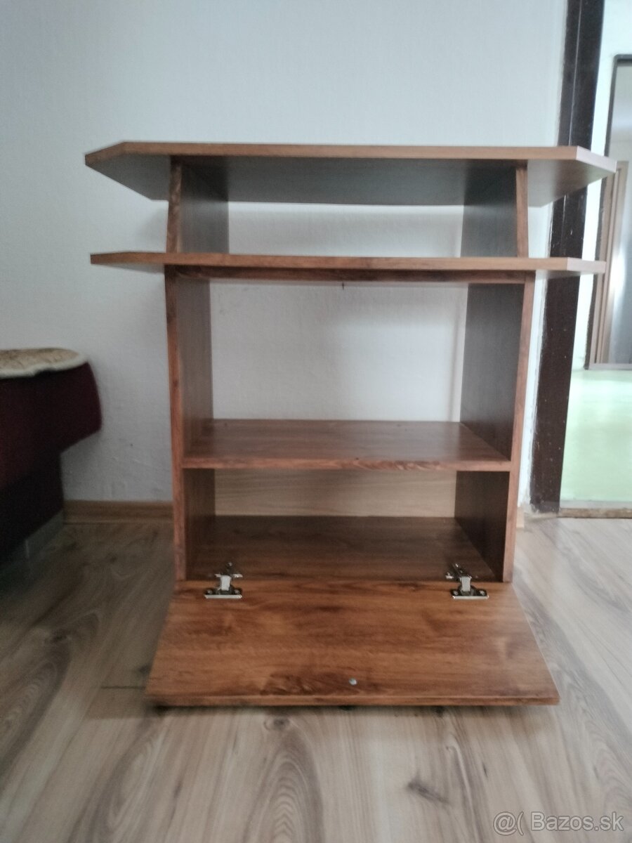 Stolik pod TV - 2