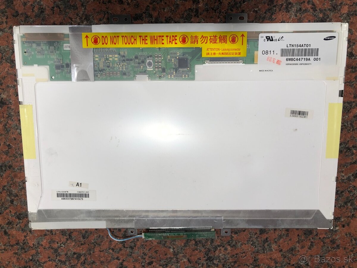 LCD displej 15,4" - 2