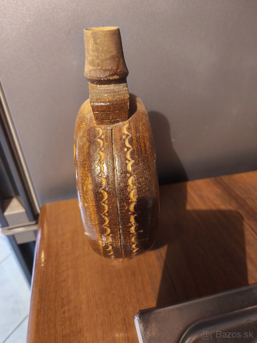 Starožitná drevená čutora - 2