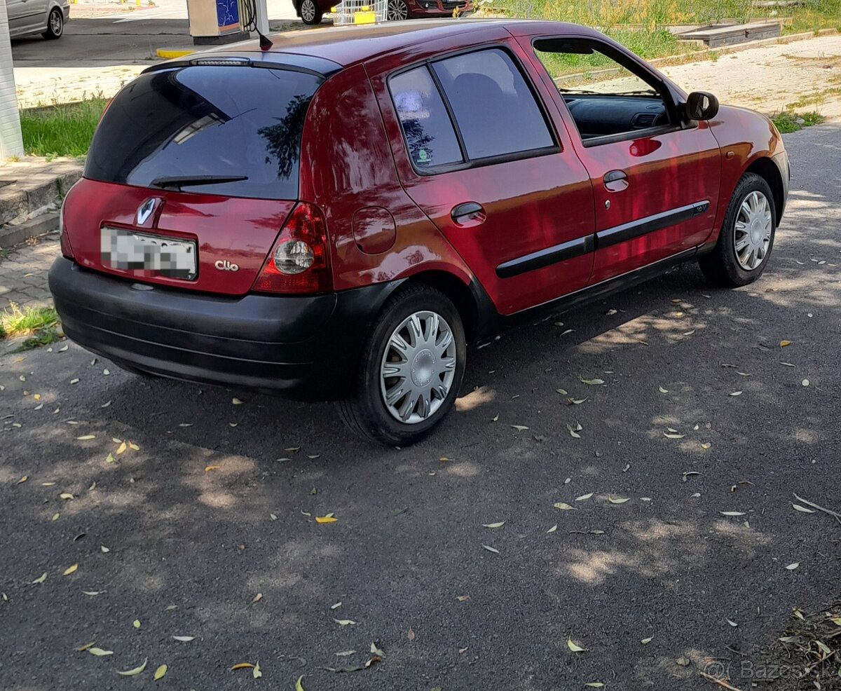 Clio II - 2