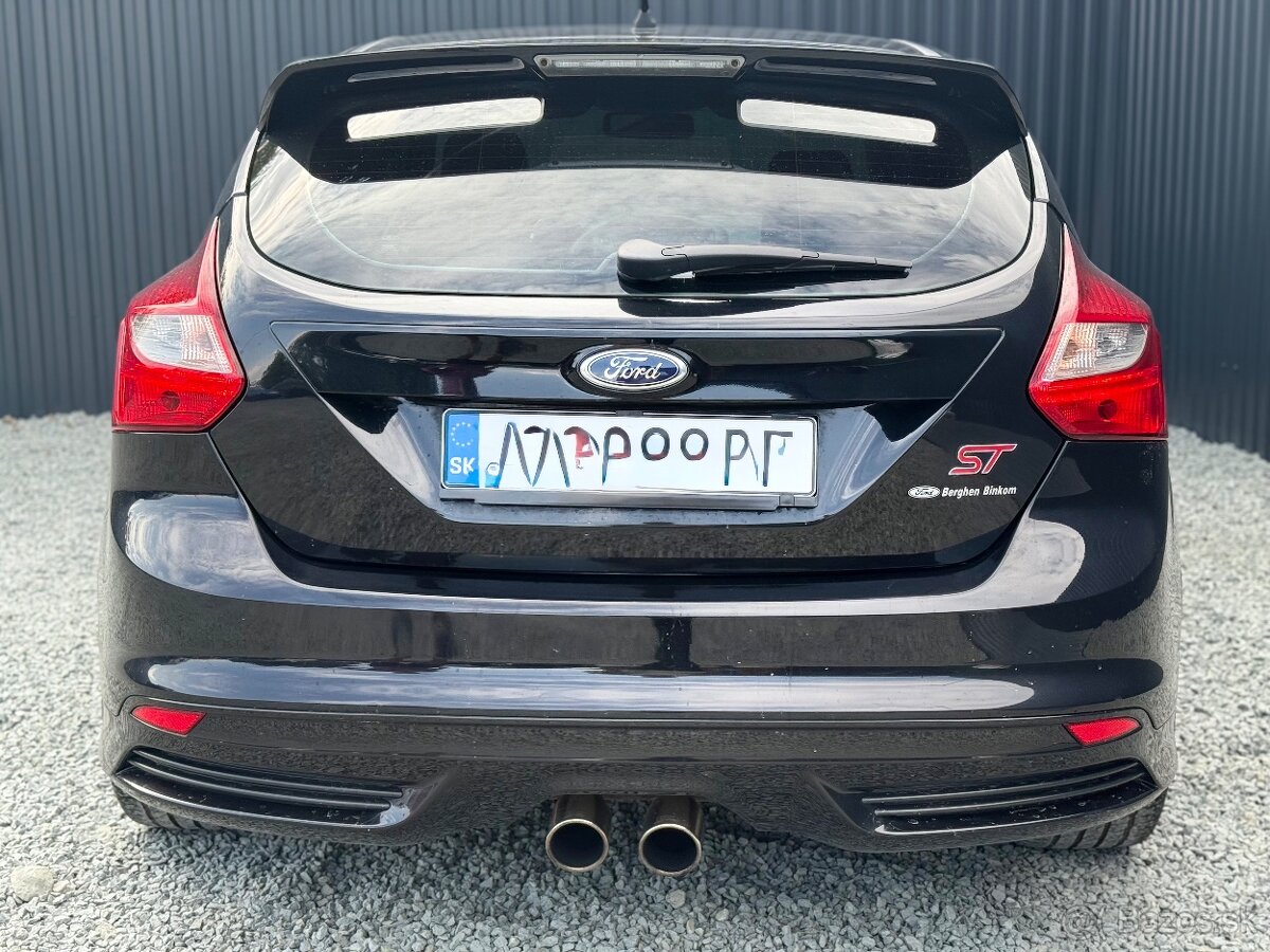 Ford Focus ST Recaro sedadla - 2
