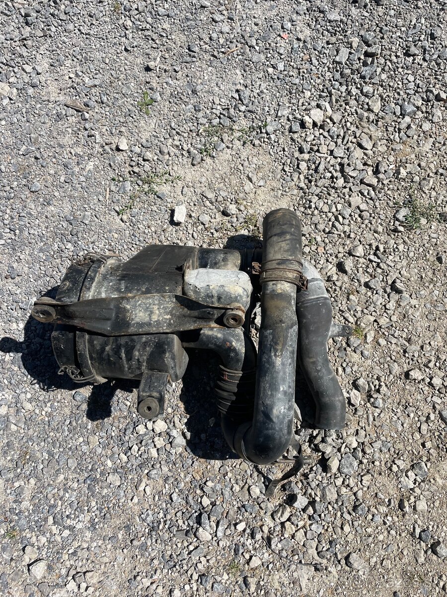 Rozpredam daihatsu feroza - 2