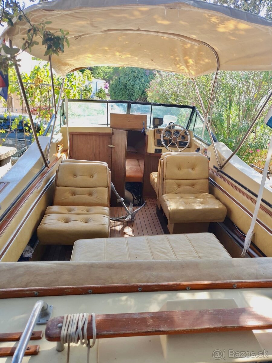 Predám motorový čln Silverline - 2