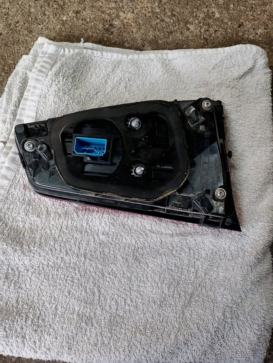 Svetlo VW Passat b8 - 2