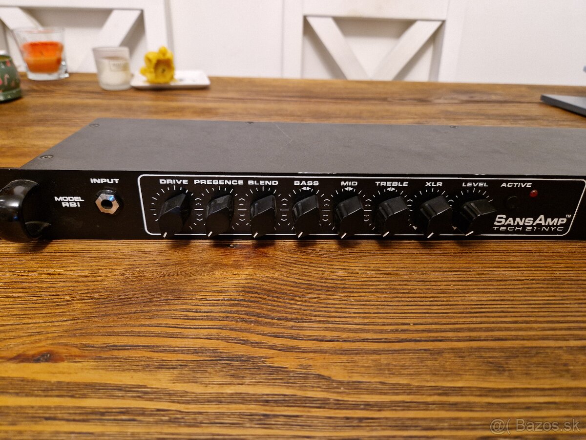 Tech 21 SansAmp RBI basgitarový preamp - 2