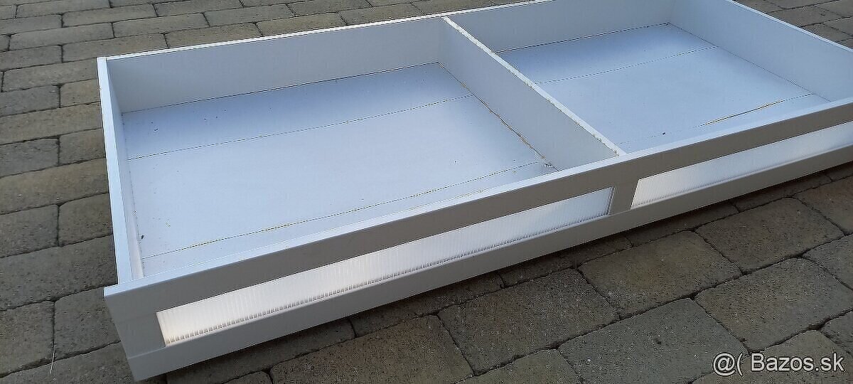 Suflik pod postel - 2