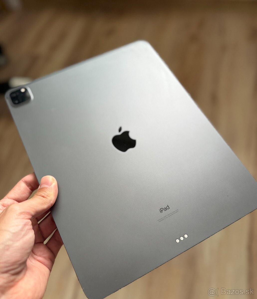 iPad Pro 12.9 - 4 generace 256gb + Magic keyboard 12.9 - 2
