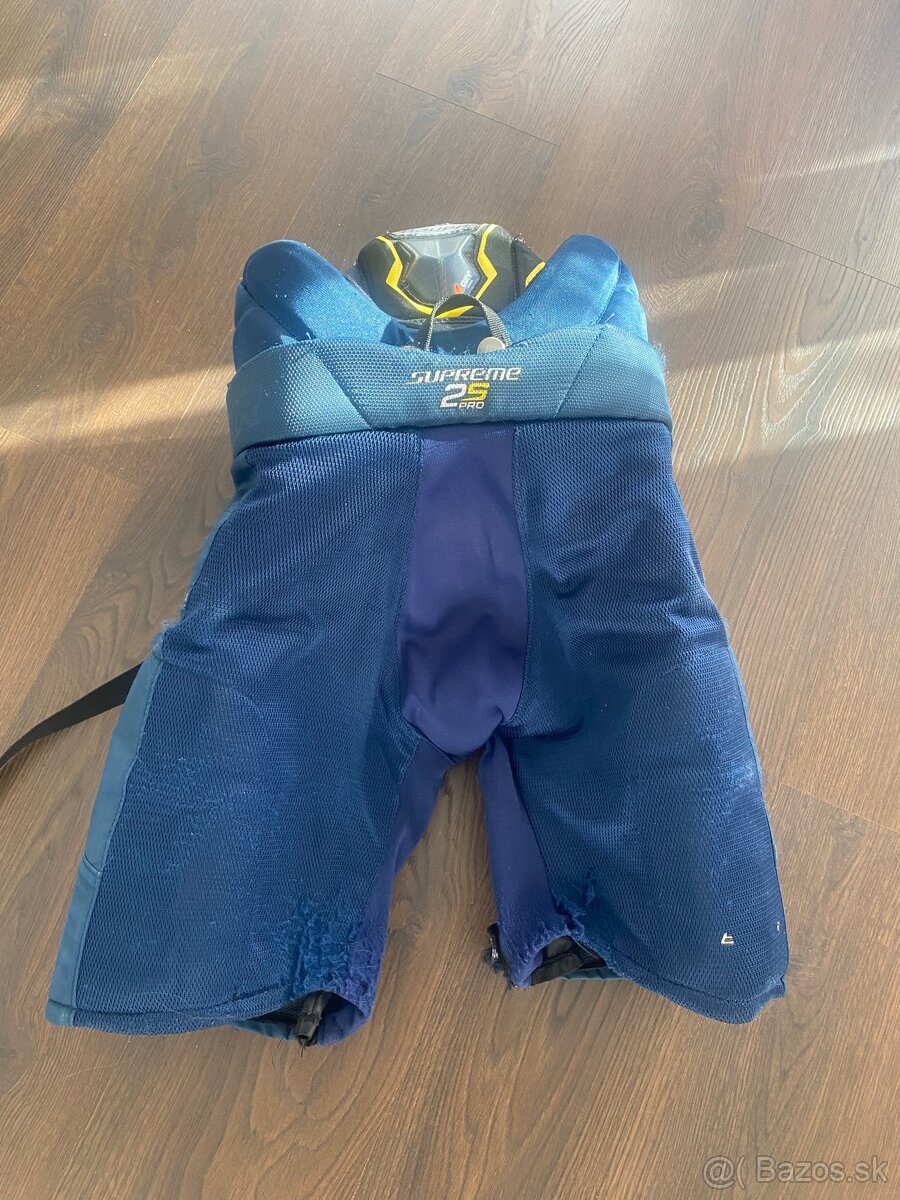 Hokejové nohavice Bauer + Suspenzor Bauer Core. - 2