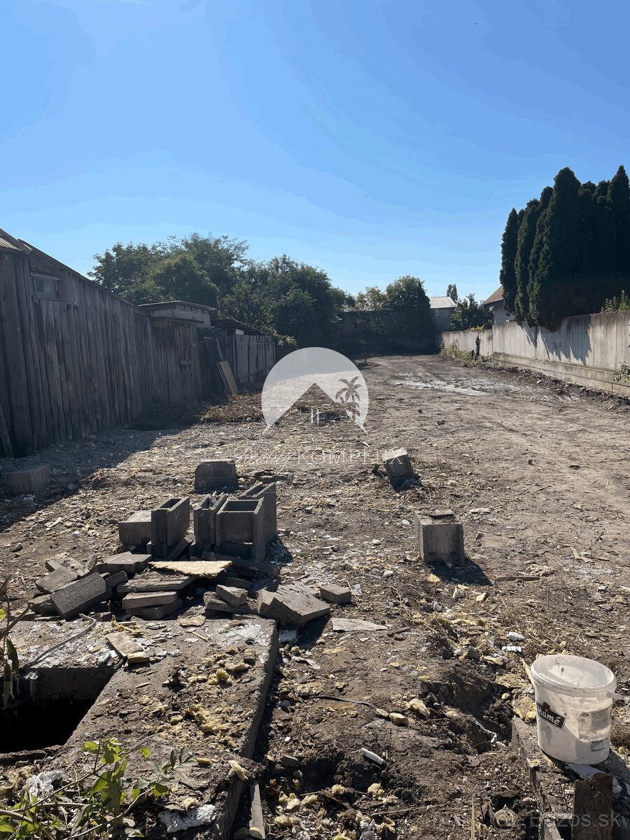 Reality Komplex s.r.o. Vám ponúka pozemok na predaj, blízko - 2