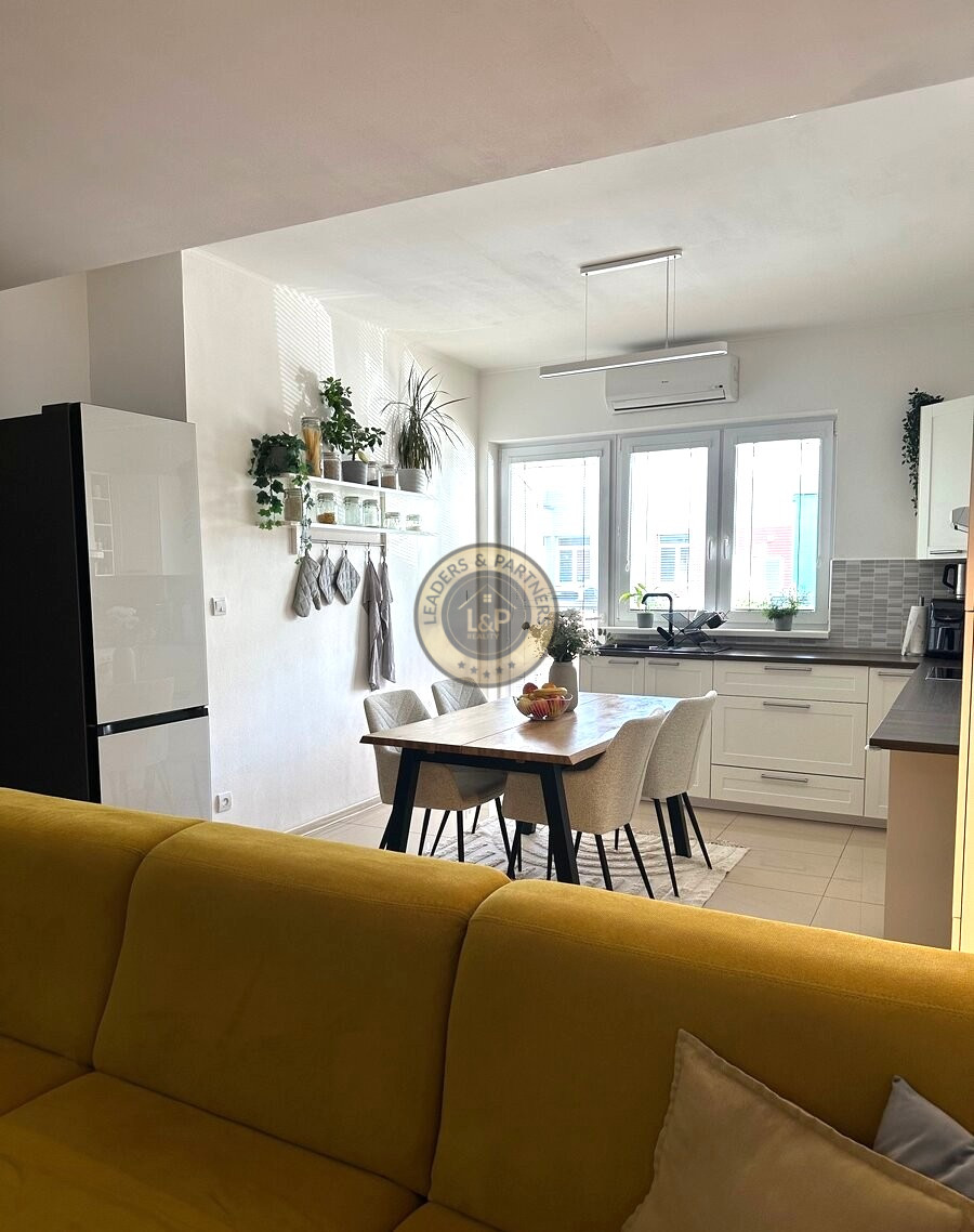 Na predaj štýlový 3iz. byt s balkónom v Hlohovci - 2