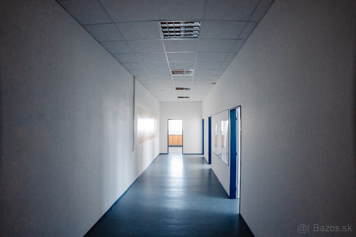 Na prenájom 4 kancelárske priestory v súkromnom areáli - 2