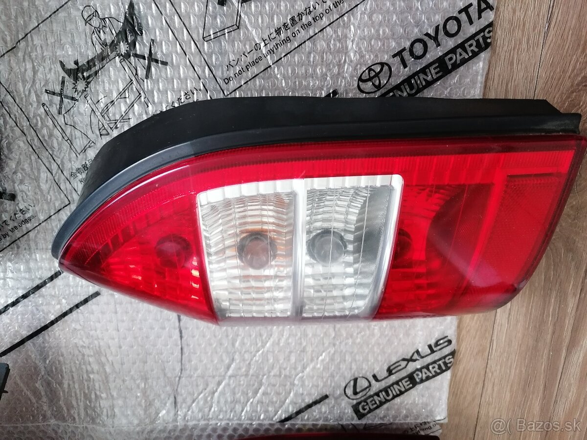 Opel Zafira zadné svetlá - 2