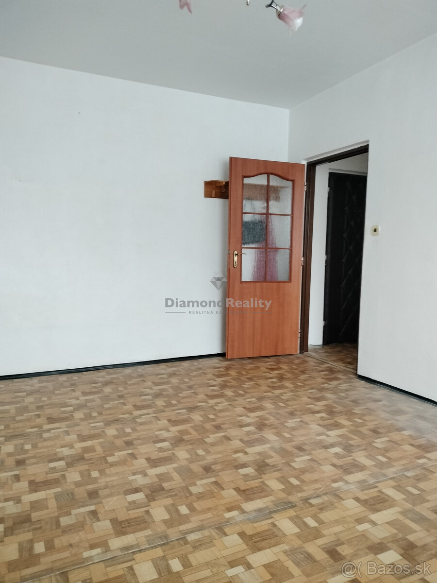 "REZERVOVOVANÝ" Na predaj 1 izbový byt na Sídlisku Ťahanov - 2