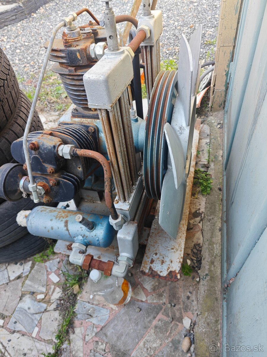 Predám trojvalec kompresor - 2