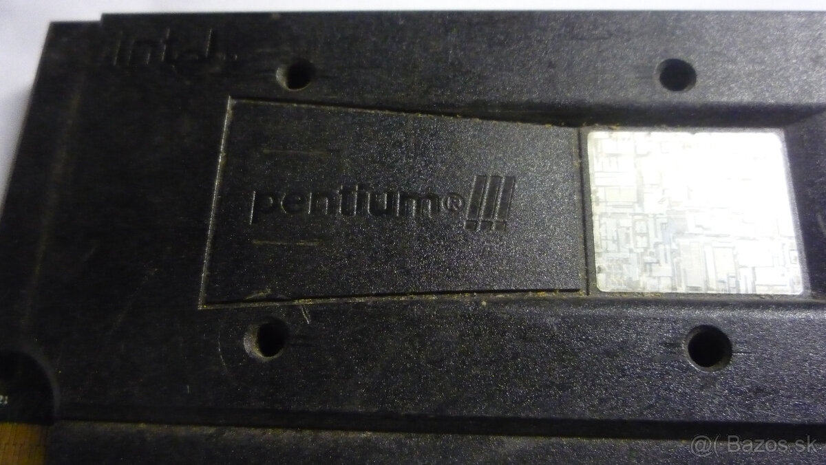 Predam Retro 2Ks Box Procesory Pentium 3 Vsetko Funkcny - 2