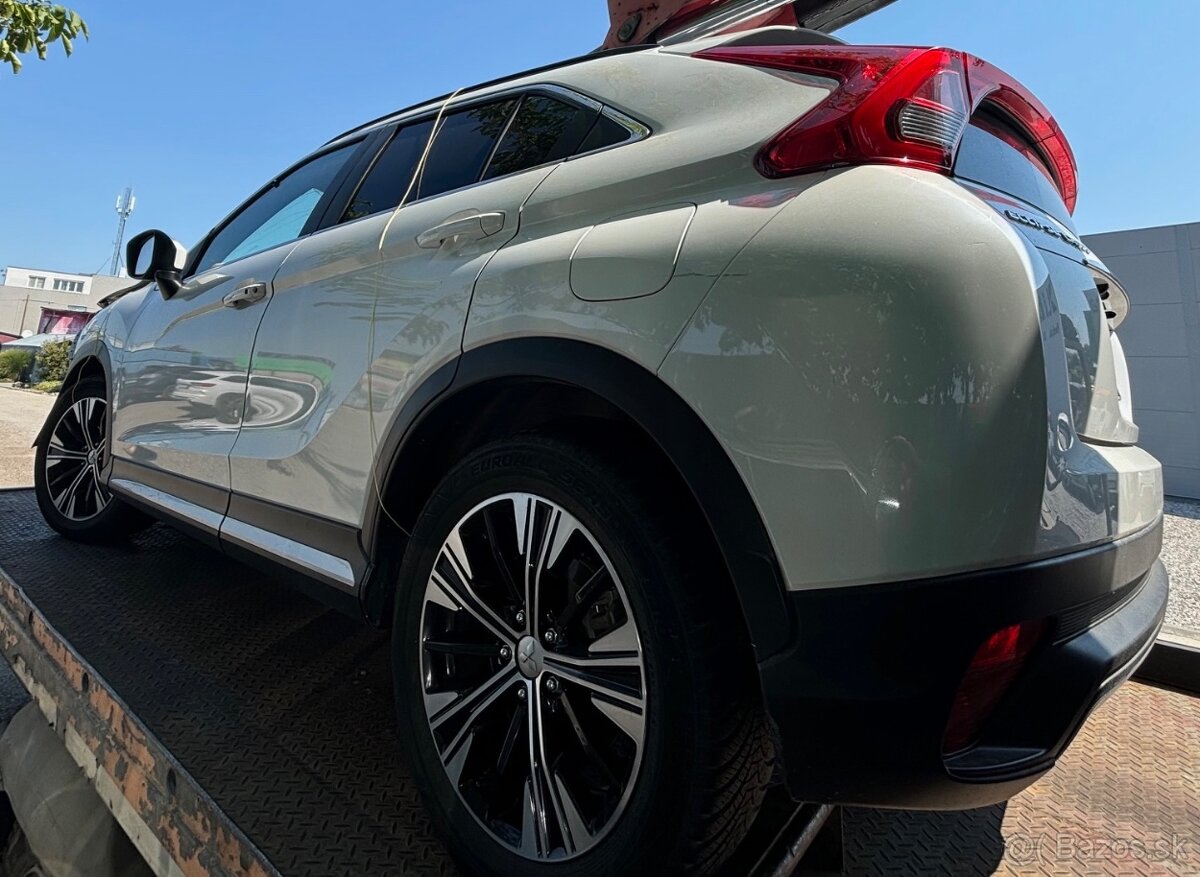 Mitsubushi Eclipse Cross 1,5i T-Mivec 4WD - 2