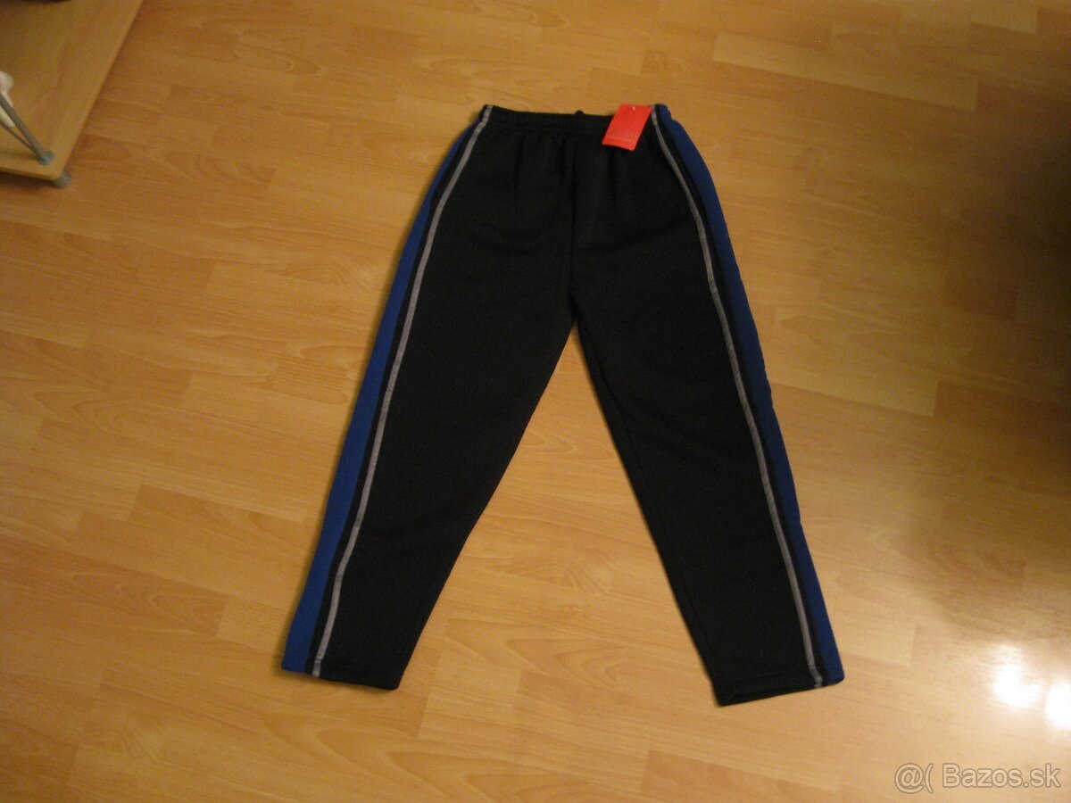 CIERNOMODRE TEPLAKY - 2