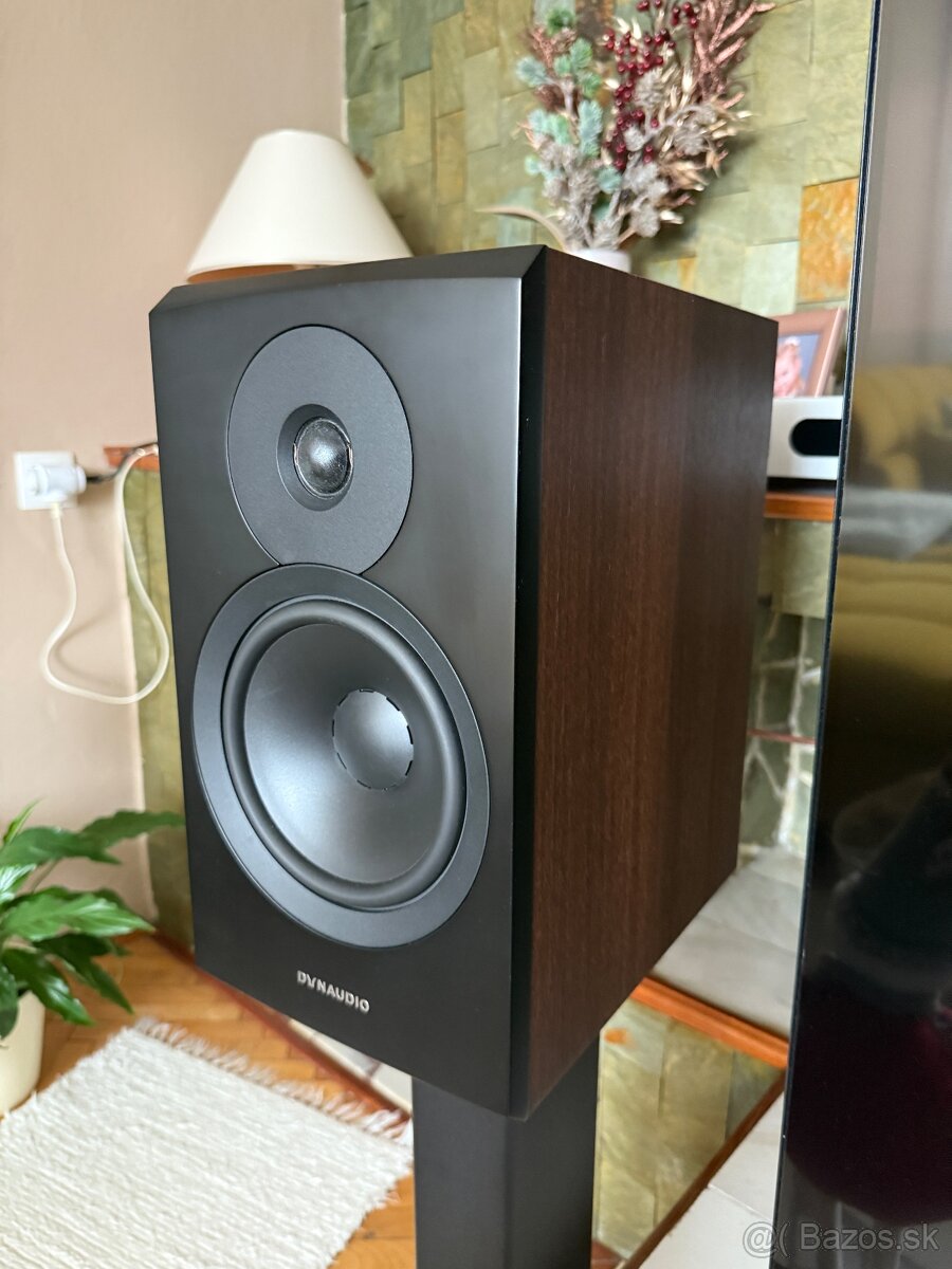 Dynaudio Emit - 2