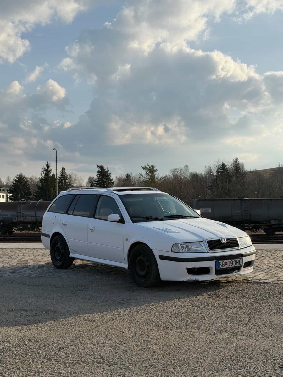 Škoda Octavia - 2