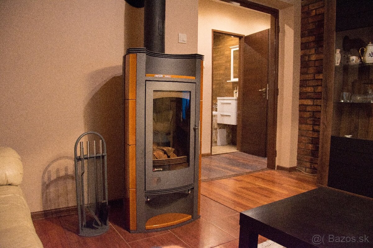 Prenajmem zariadený 3 izbový byt s pozemkom a von. posedením - 2