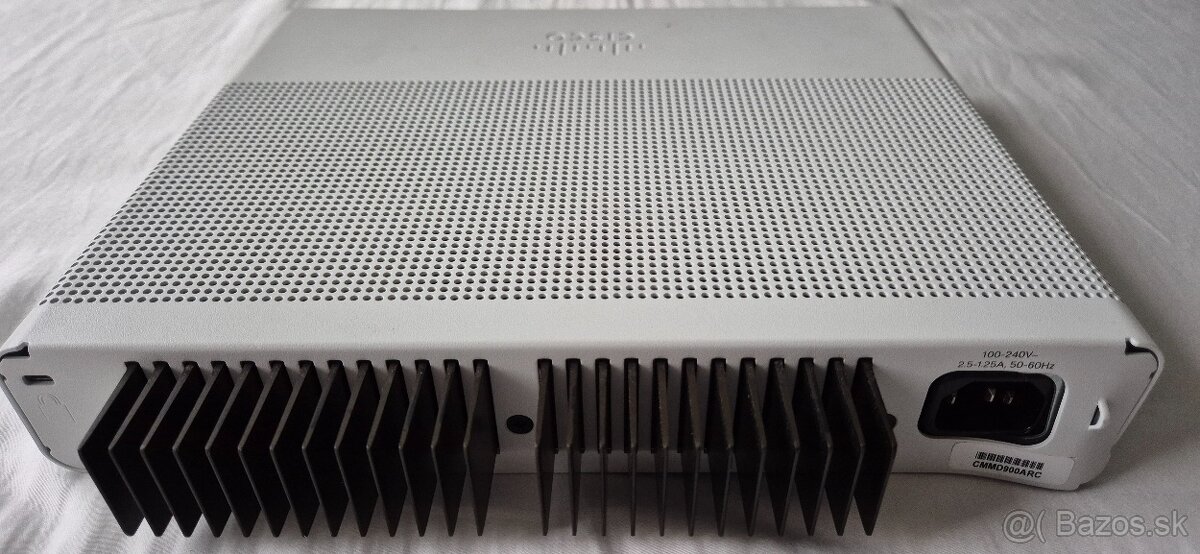 Cisco catalyst switch WS-C3560CG-8PC-S - 2