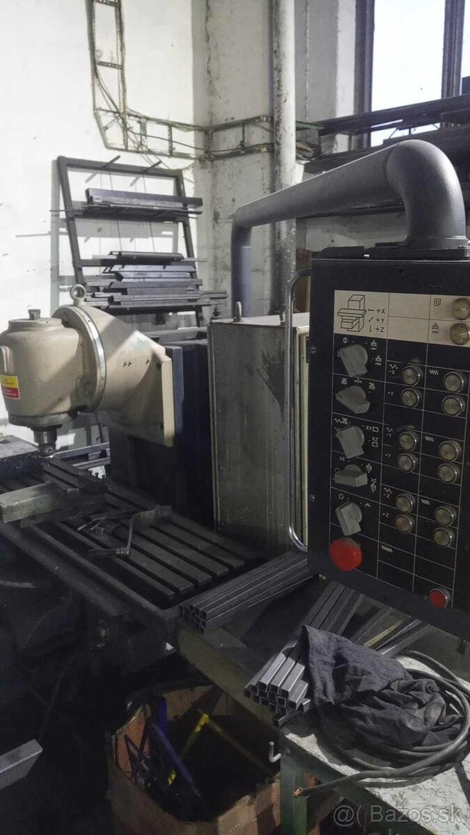 Univerzální frézka Heckert FU 400/V/2( 8265) - 2