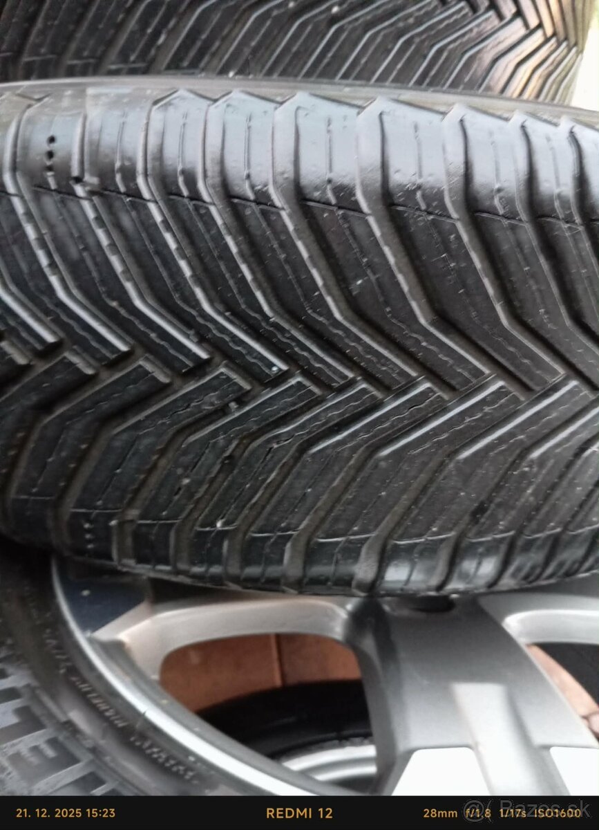 Originalne alu disky na toyota rav4 - 2