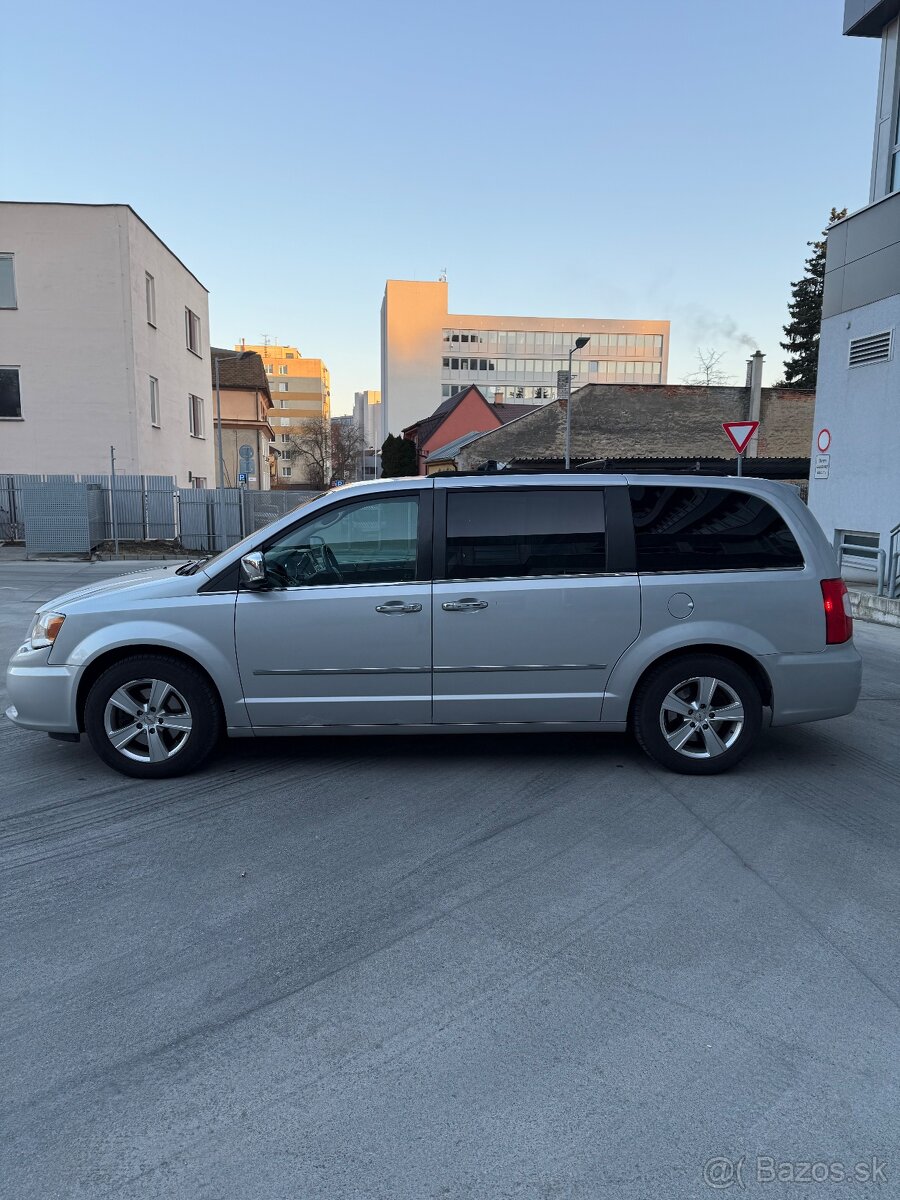 Lancia Voyager 2.8 CRD - 2