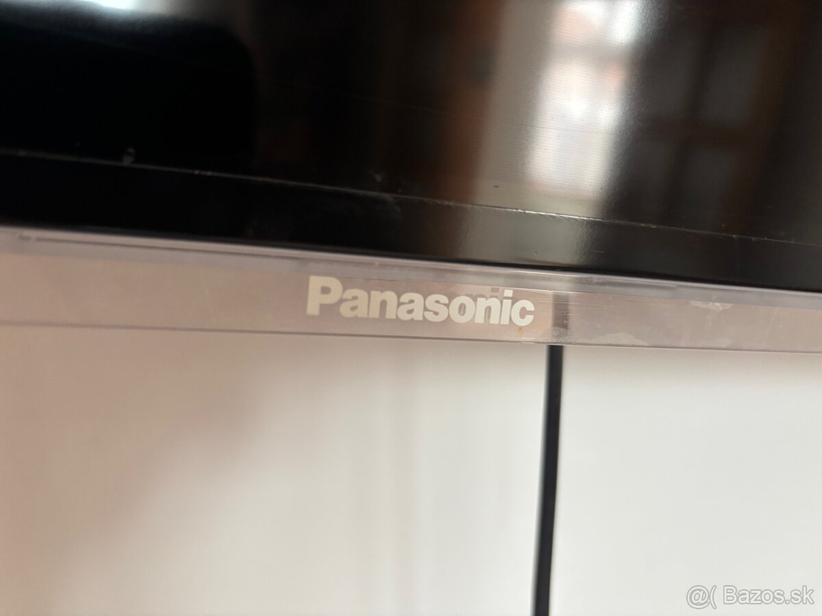 LCD TV Panasonic - 2